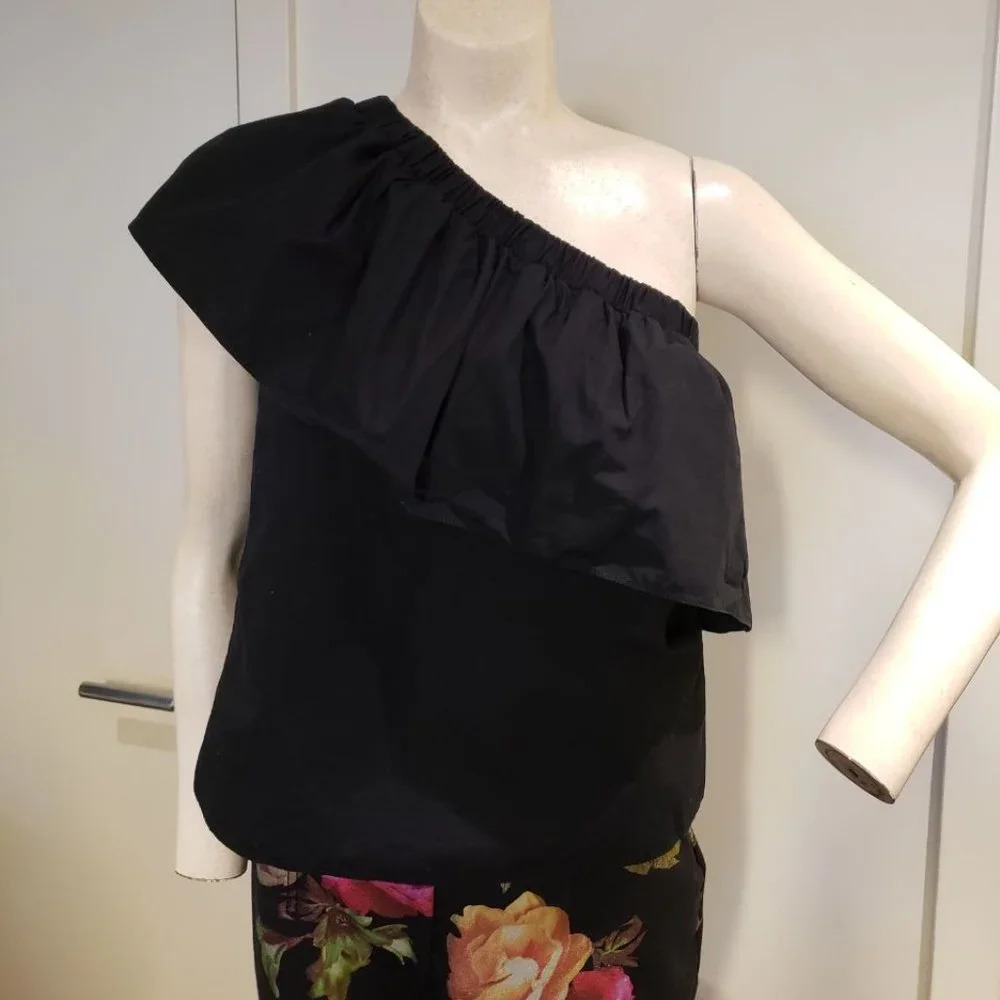 Asos off-shoulder black ruffle top 100%  Cotton